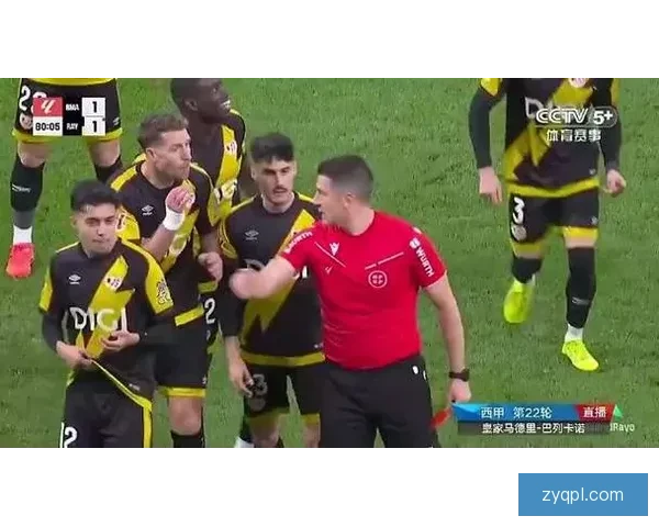 以西斯为踩踏塞巴略斯致歉后者回应只是球场常事展现职业风度双方释怀